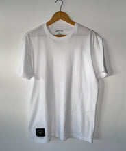 Load image into Gallery viewer, T-shirt - Small Logo Box (White)
